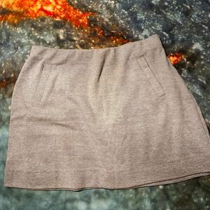 Gap skirt
